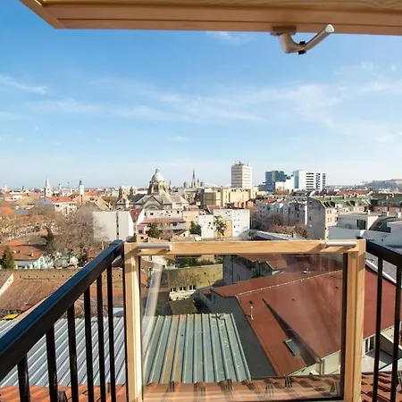 Spacious, And Luxury Flat With Great View! 公寓