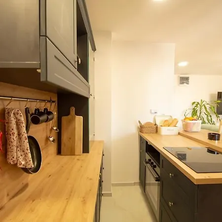 Spacious, And Luxury Flat With Great View! 诺威萨