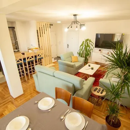 Spacious, And Luxury Flat With Great View! *